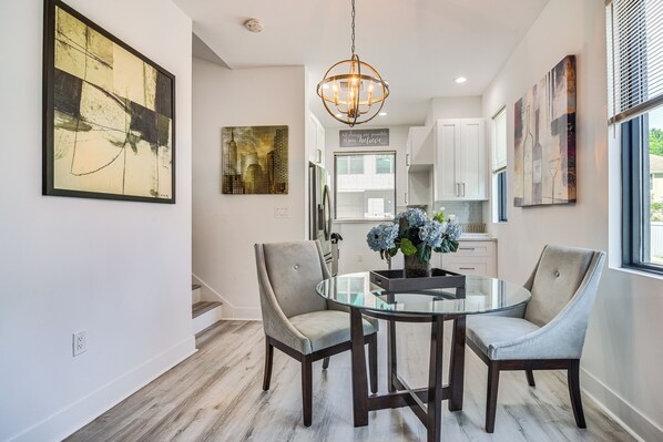 Tampa Vacation Rental | 2BR | 2BA | 1,345 Sq Ft | Stairs Required