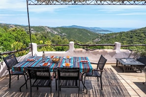 Terrasse dejeuner