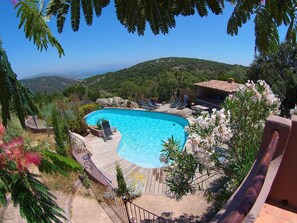 Piscine fleur large