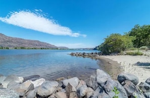 Sand Beach on the Columbia River