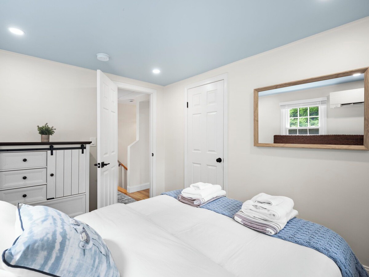 Newly Renovated Home with Pool and a 5-Minute walk to Good Harbor Beach