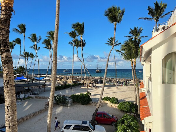 Beach/ocean view