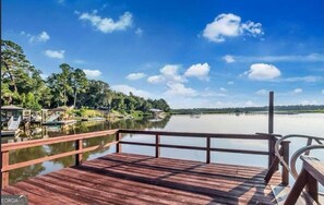 Dock View
