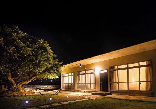 Exterior (nighttime)
