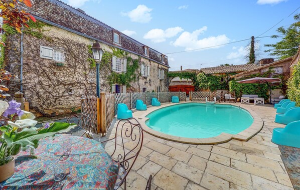 pool