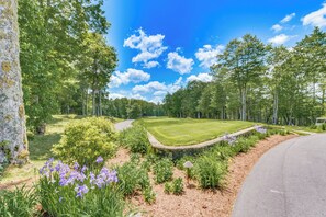Trillium Links and Lake Club | Community Amenities (Addt'l Fee, Paid On-Site)