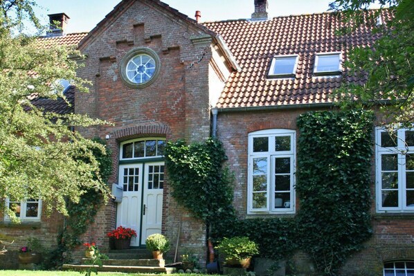 Holiday Home Exterior [summer]