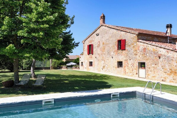 Vue sur piscine