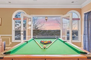 Game Room: Enjoy panoramic views while perfecting your pool skills at sunset!