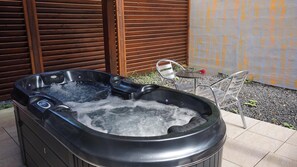 Jacuzzi