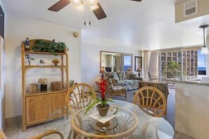 Dining table for 4 people