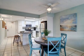 Dining Room (5)