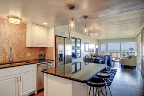 Kitchen (4)
