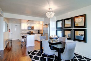 Dining Room/Kitchen