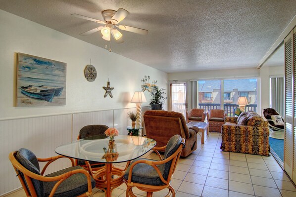 Dining Room/Living Room