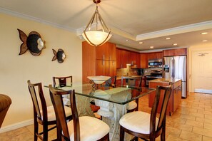 Dining Room/Kitchen