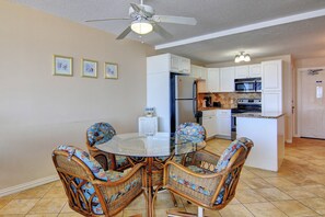 Dining Room/Kitchen