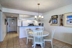 Dining Room/Kitchen