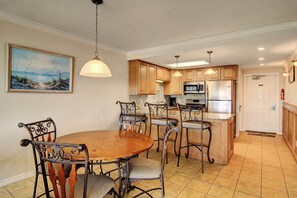 Dining Room/Kitchen