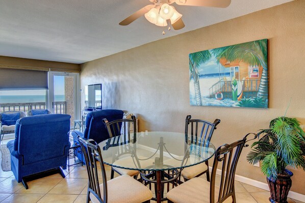 Dining Room/Living Room