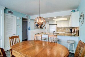 Dining Room/Kitchen