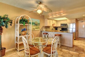Dining Room/Kitchen