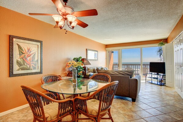 Dining Room/Living Room