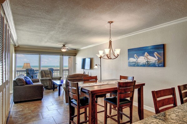 Dining Room/Living Room