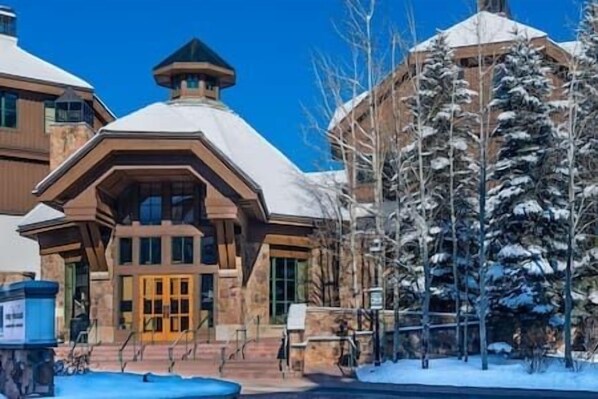 Residence Frontview at Hyatt Mountain Lodge
