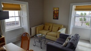 L/room with sea views out 2 windows
