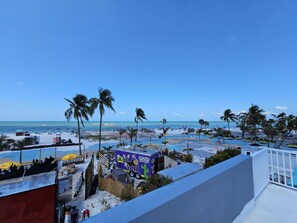 Rooftop north oceanfront view.