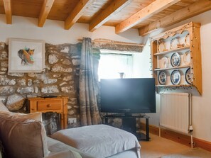 Living room/dining room | Elbeck Dairy Cottage - Elbeck Retreats, Litton, near Grassington