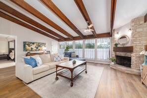 Open Floorplan Living Room/Dining Room/Work Space