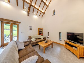 Living room/dining room | Ty Carreg, Southgate, near Aberystwyth
