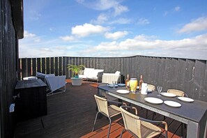 SLR-98 Beach Penthouse · Spectacular 4 BR Beachfront Penthouse (5447)