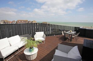 SLR-98 Beach Penthouse · Spectacular 4 BR Beachfront Penthouse (5446)