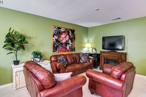 Living Room | Flat-Screen TV | Electric Fireplace | 1st Floor