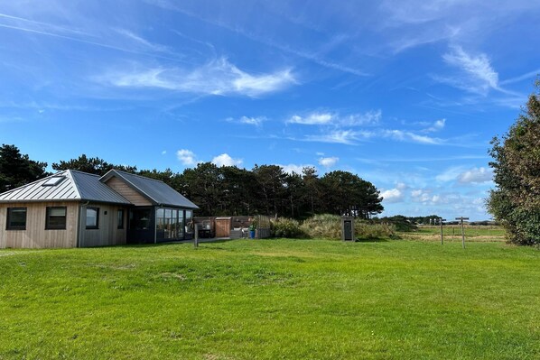 Surroundings [summer] (1-5 km)