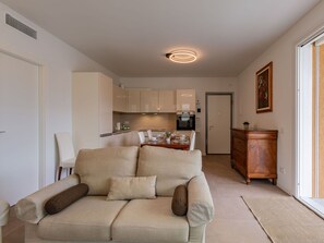 Propriété, Canapé, Bois, Éclairage, Design Intérieur, Sol, Salon, Sol, Confort, Cadre