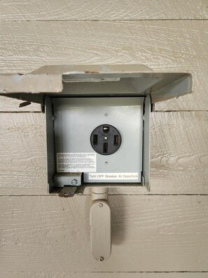 with EV Charger in Carport!