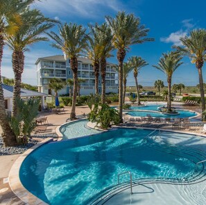 Community resort amenities in beautiful Pointe West.
