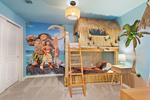 Moana themed bunk bedroom