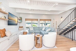 Bright new decor & furnishings for a perfect coastal oasis vibe