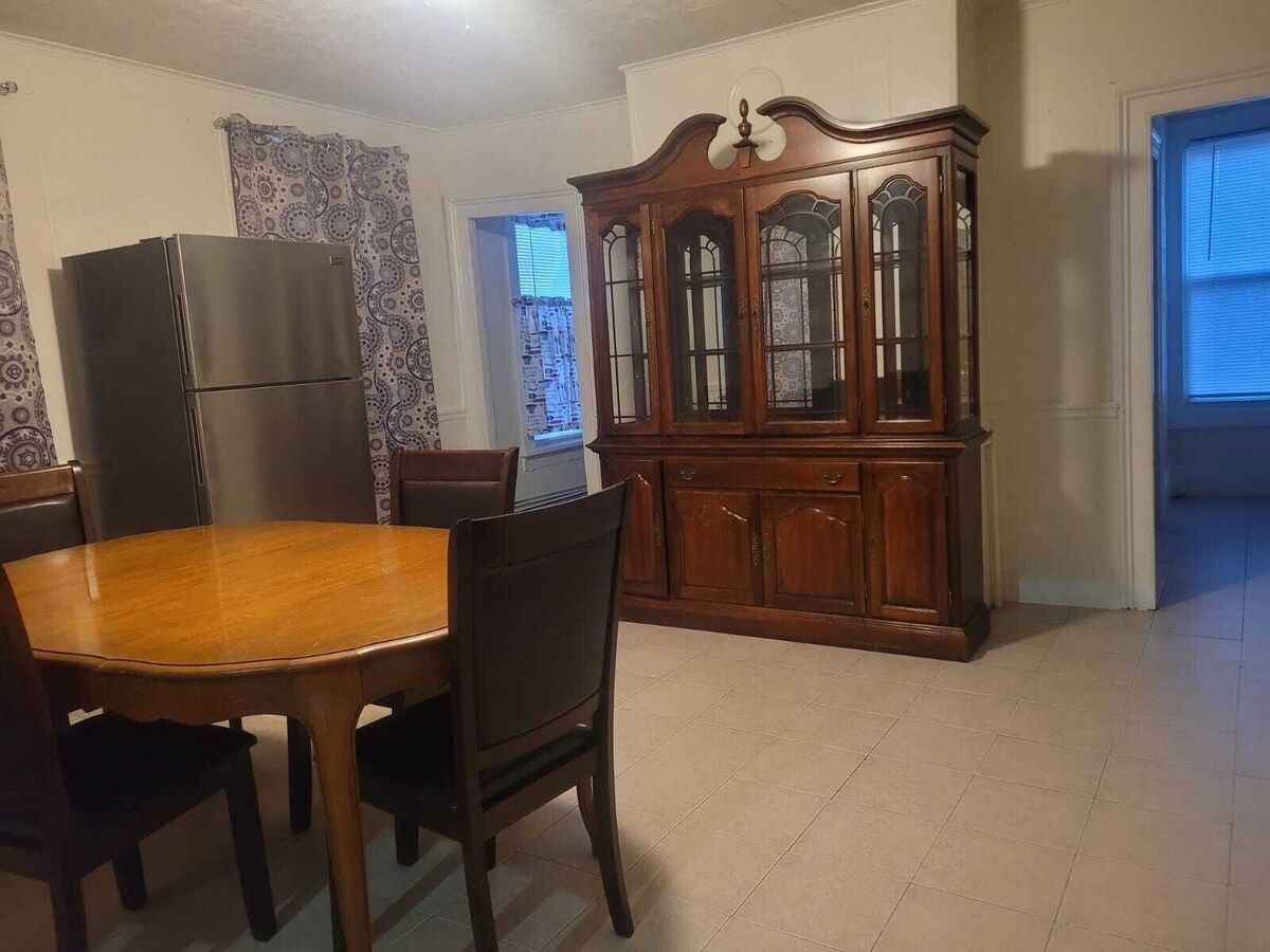Beautiful 2 bedroom apartment in prime location of Bridgeport Connecticut