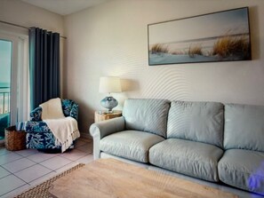 Roomy living room!