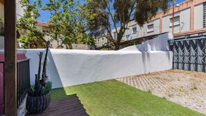The convenient parking space offers room for one vehicle, ensuring easy access and added security #parking #easyaccess #portugal #pt #isbon