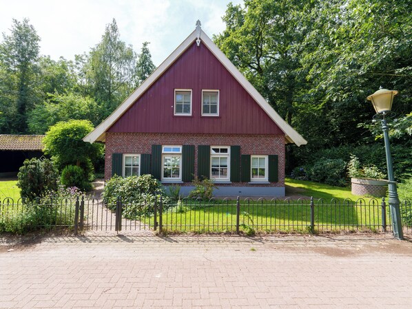 Holiday Home Exterior [summer]