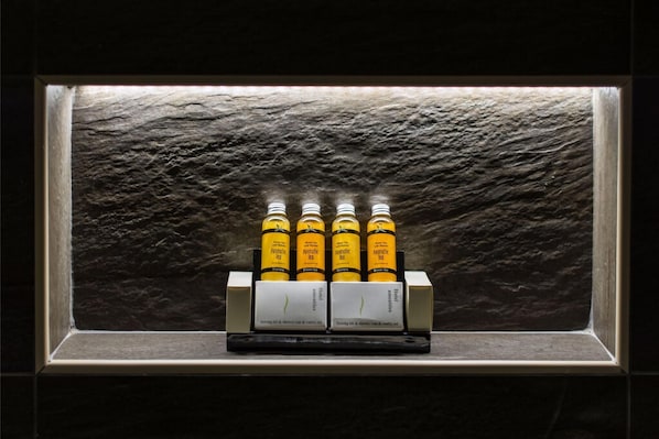 Bathroom amenities