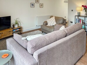 Open plan living space | Wild View, East Brent