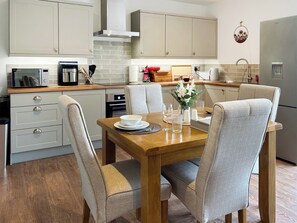 Open plan living space | Wild View, East Brent